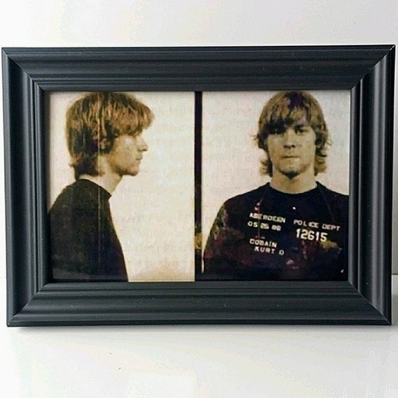 MUSIC Mugshots Kurt Cobain Nirvana Grunge 90s Guitar acoustic Nostalgia Frame - Picture 6 of 10